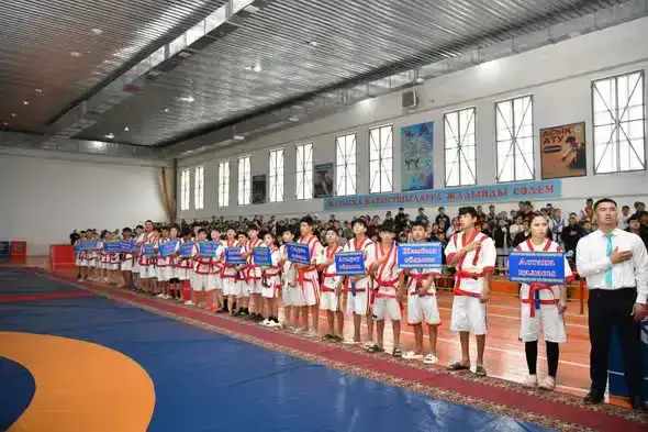 Турнир по қазақ күресі в Отыраре