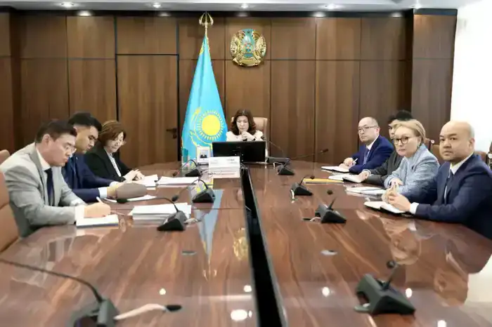 Министр образования Казахстана обсудила оптимизацию бюджета с региональными руководителями