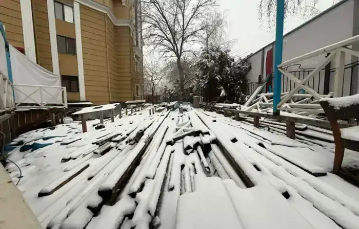 Летнюю террасу ресторана в центре Алматы снесли по решению суда (3)