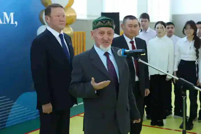 В селе Енбек Костанайского района открылась новая школа (3)