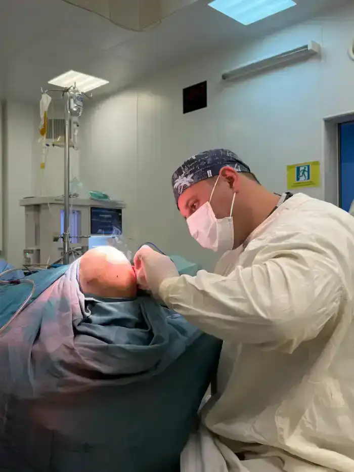 Успешная операция в Таразе открывает новые возможности для лечения редких врожденных патологий у детей