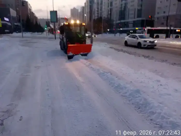 Более 63 тысяч кубометров снега вывезли из Астаны за ночь (2)