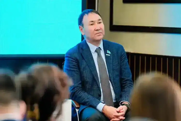 В рамках деятельности городского штаба в Астане в мероприятиях примут участие 700 тысяч человек (9)