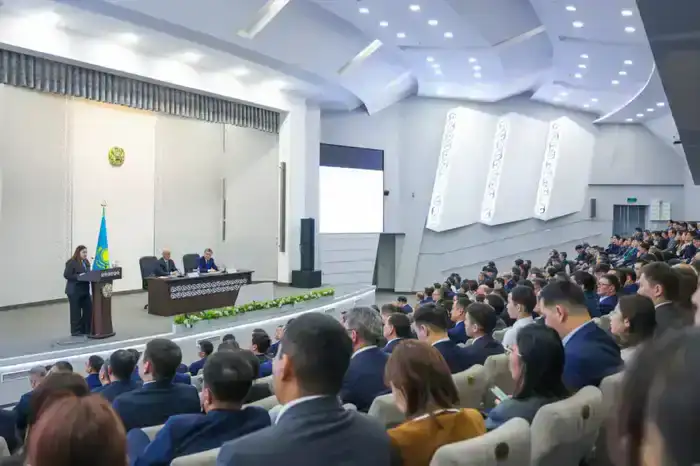 Под председательством Первого заместителя Премьер-министра Романа Скляра прошла Коллегия Министерства промышленности и строительства по итогам 2025 года (6)