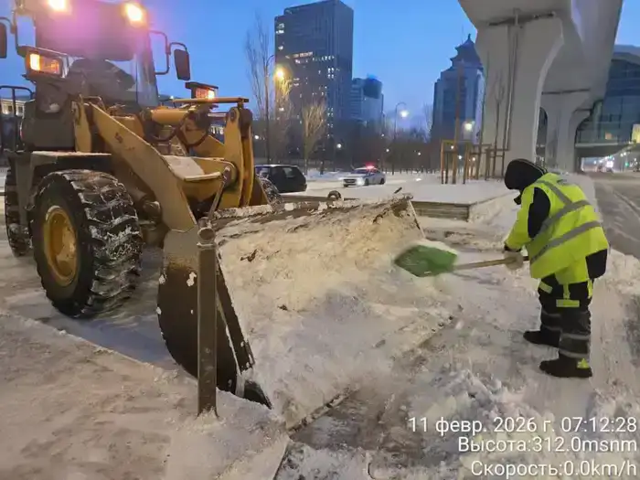 Более 63 тысяч кубометров снега вывезли из Астаны за ночь (6)