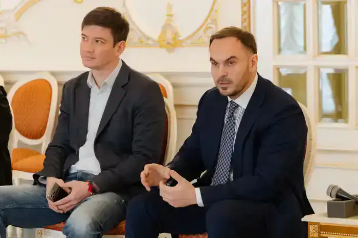 В Астане обсуждают проект новой Конституции и концепцию развития креативных индустрий Шымкенте