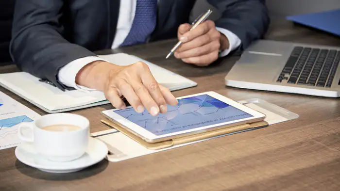 Критика Президента: Ответ Рустама Карагойшина о работе национальных компаний 'Байтерек'