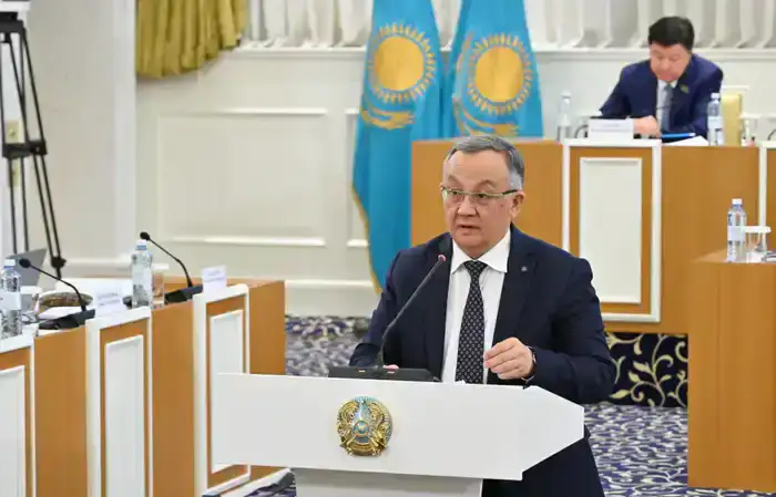 Обсуждение новой Конституции и вовлечение людей труда в защиту трудовых прав