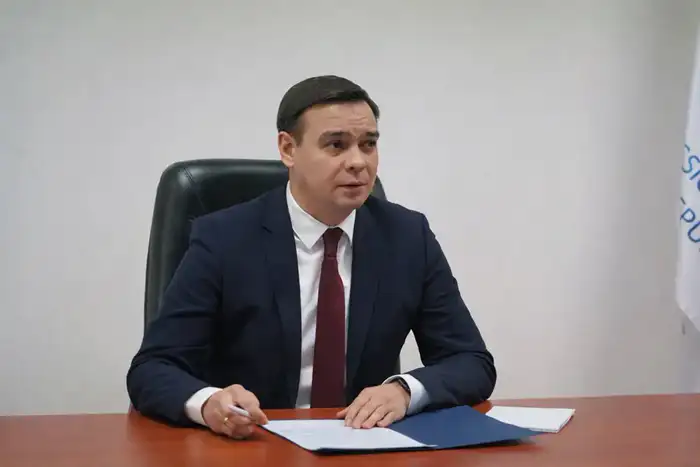 В национальном правозащитном центре обсудили проект новой Конституции (7)