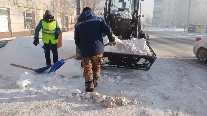 Астана справляется с зимними вызовами: вывезено более 6 млн кубометров снега