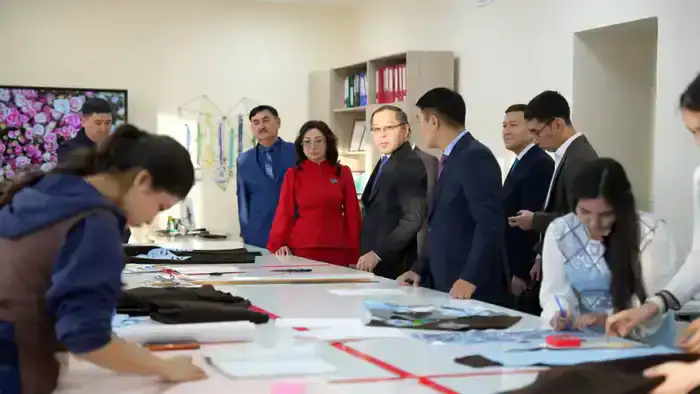 Студенты более 40 колледжей Астаны и Северо-Казахстанской области приняли участие в экочасе на тему водосбережения «Экономь воду – сохраняй будущее!» (2)