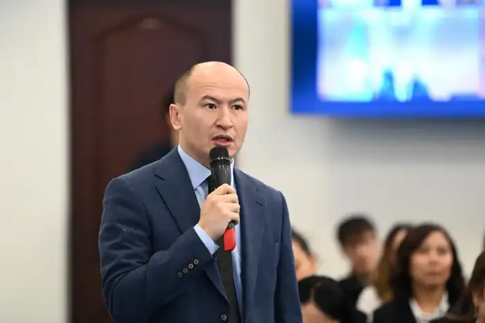 Обсуждены вопросы поддержки и развития предпринимательства в регионе (10)