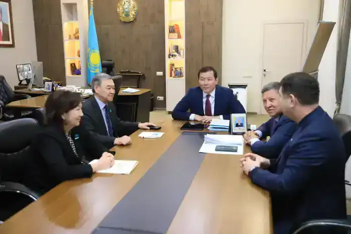 Глава региона принял сенаторов (3)