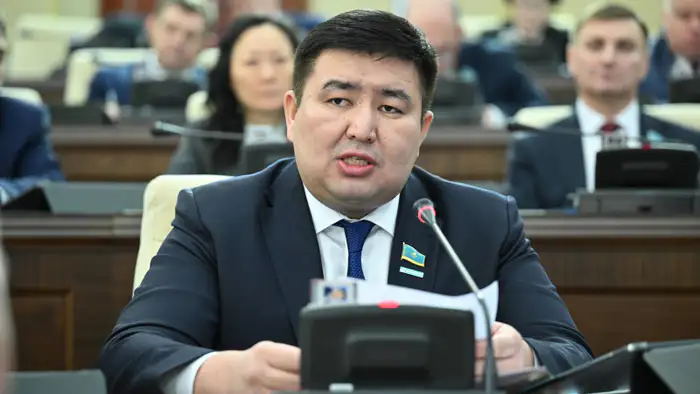 Елнур Бейсенбаев: последний аккорд в симфонии Мажилиса