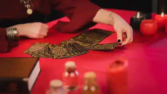 Гадалки под прицелом: налоги и лицензии в Казахстане?