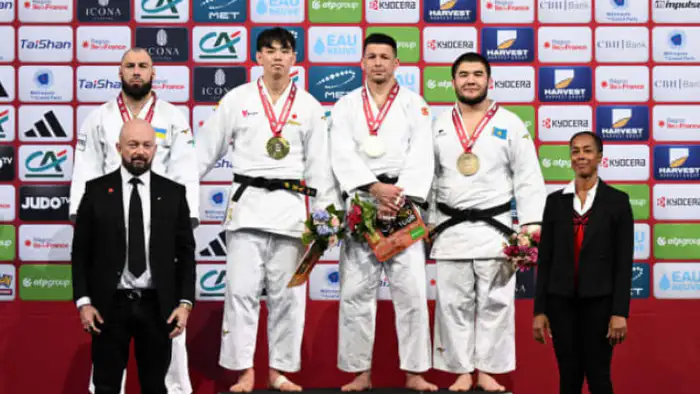 Казахстан завоевал три бронзовые медали на международном этапе Grand Slam в Париже