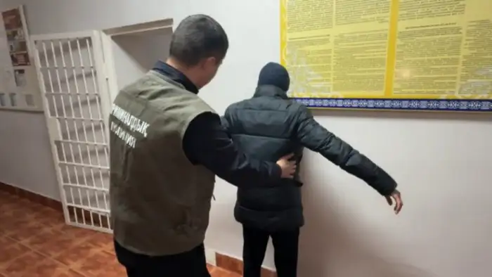 В Шымкенте задержаны два мужчины, подозреваемые в навязчивом преследовании женщин. Оба фигуранта ранее имели знакомство с потерпевшими. Полиция продолжает расследование.