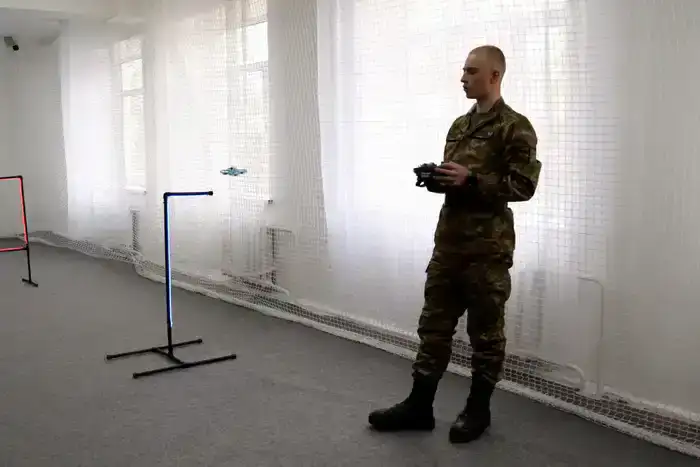 Министр обороны презентовал депутатам Парламента проект Sarbaz+ в Алматы (8)