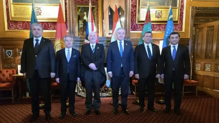 В Лондоне состоялась совместная встреча глав МИД стран Центральной Азии с депутатами Парламента Великобритании (3)