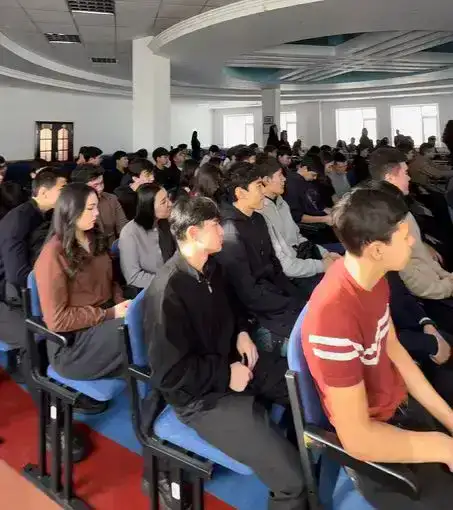 Студентам карагандинских колледжей рассказали о мерах информационной безопасности и правовой ответственности (4)