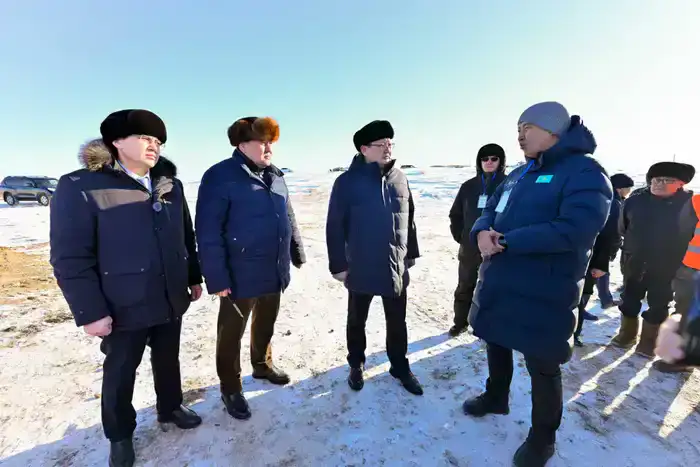 В селе Кенгирбай би Абайского района проводится реконструкция системы водопровода (3)