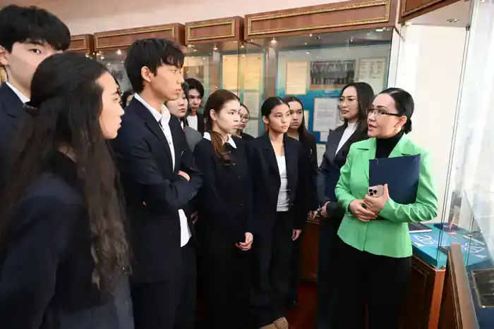 Экскурсия учащихся столичной школы в МИД РК: Понимание международной дипломатии и инициатив Казахстана