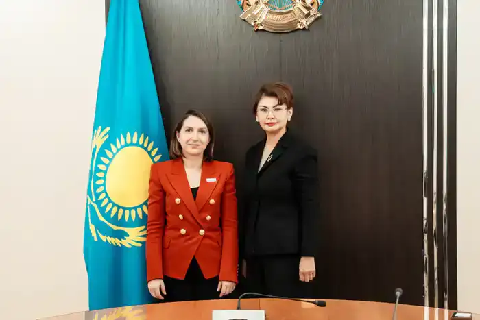 Аида Балаева провела встречу с Главой офиса Структуры «ООН-Женщины» в Казахстане Джерен Гюрес (3)