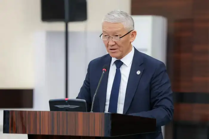 Обсуждение проекта новой Конституции Казахстана: вовлечение общества и акимов в реформу политической системы