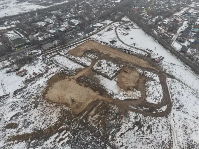 В Алматы начался демонтаж жилого комплекса "Достар Делюкс" из-за отсутствия разрешений