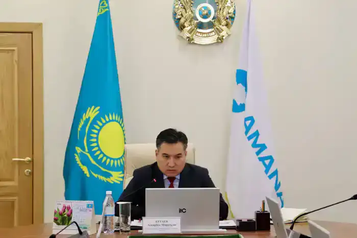 А. Ертаев провел прием граждан в общественной приемной партии «Аманат» (2)