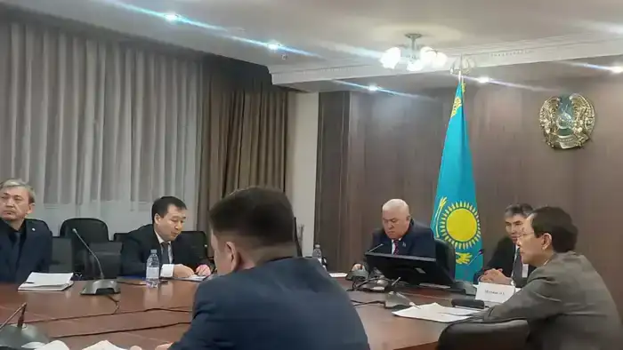 Вопросы защиты прав потребителей обсуждены с участием депутата и общественных организаций (2)