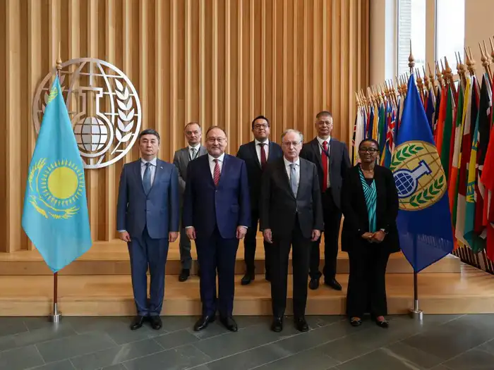 Укрепление международной безопасности: Посол Казахстана передал верительные грамоты Генеральному директору ОЗХО