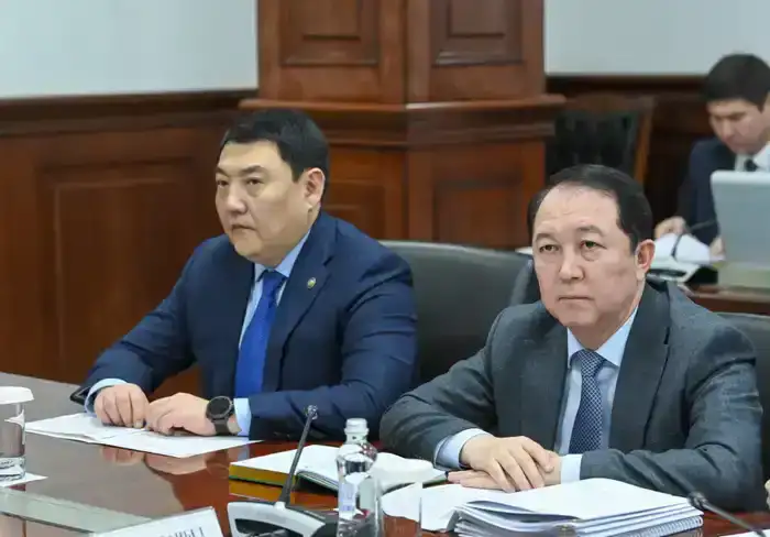 Рассмотрены вопросы дальнейшей диверсификации экономики (2)