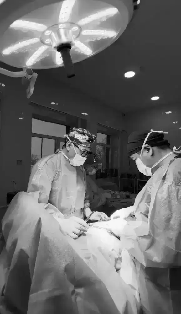 В Жаксынском районе врачи стали архитекторами жизни, воссоздав судьбу мужчины, пострадавшего под трактором