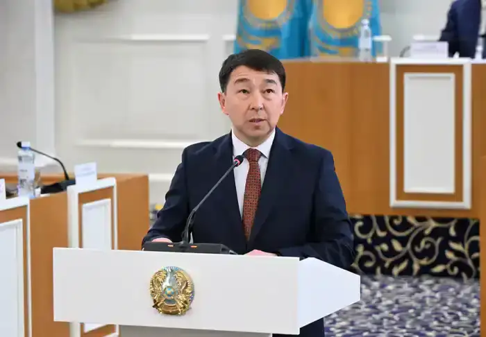 В Казахстане продолжается работа над новой Конституцией: гарантии неприкосновенности жилища обсуждаются на встрече с Бакытом Нурмухановым