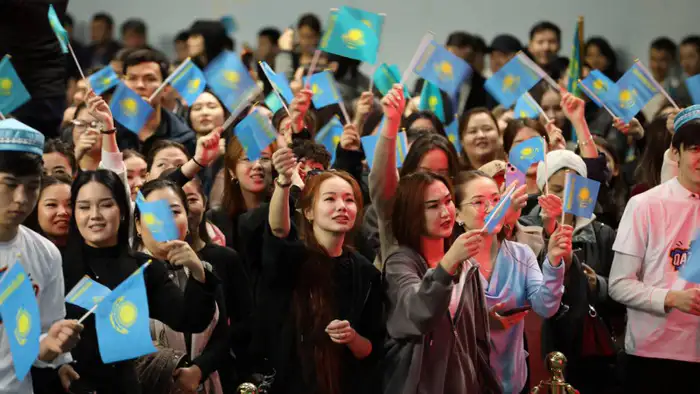 В Актау прошел масштабный форум в поддержку новой Конституции: 4 000 участников обсудили роль граждан