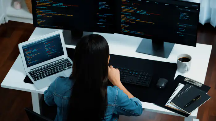 Казахстанские единороги: Мадиев о развитии искусственного интеллекта и цифровых технологий на заседании правительства