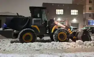 Снегоуборочные работы в Астане почти 2000 единиц спецтехники