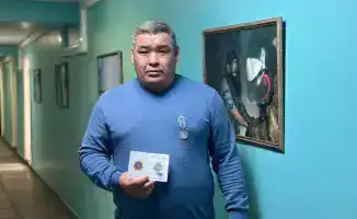 Педагог из ВКО спас детей из горящего дома и получил медаль за героизм