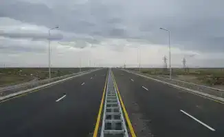 Президент акцентирует внимание на необходимости контроля за развитием автомобильных перевозок и модернизацией инфраструктуры