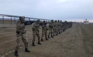 Сержанты Гвардейского гарнизона осваивают боевые навыки