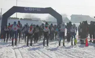 V Республиканский марафон по лыжным гонкам в Каркаралинске собрал около 80 спортсменов