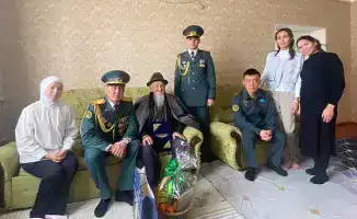 102 года жизни: поздравления фронтовика от защитников