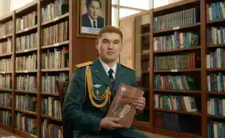 Поэтический челлендж чтения стихов Мукагали Макатаева в Вооруженных силах Казахстана