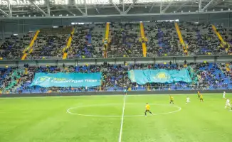 Международное внимание к патриотической акции в поддержку конституционных реформ в Астане во время футбольного матча