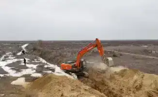 Вода как жизнь: в Сарысуском районе Жамбылской области каналы очищаются впервые за 10 лет для поддержки крестьянских хозяйств