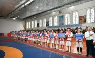 Турнир по қазақ күресі в Отыраре