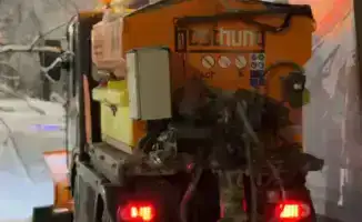 В Алматы продолжается уборка снега: более 2 тыс. рабочих и 1,3 тыс. единиц спецтехники на линии