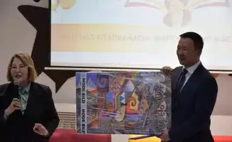 Юбилей библиотеки имени Жамбыла: культурный мост между поколениями и сохранение национального наследия