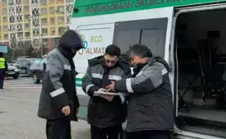 Проверка автотранспорта в Алматы: 22 из 50 автомобилей с превышением эконорм